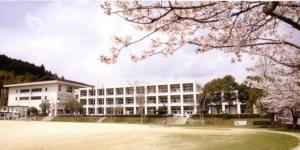 南関中学校
