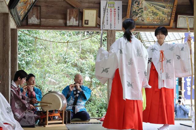 小原祇園祭_子供神楽20250412 (8).jpg